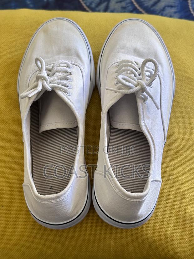 Plimsoll Shoes - thumbnail 3