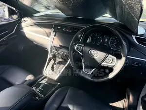 Toyota Harrier 2.0 2019 White