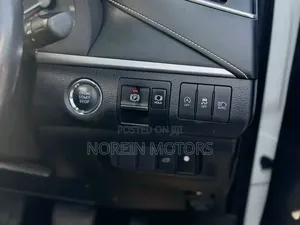 Toyota Harrier 2.0 2019 White