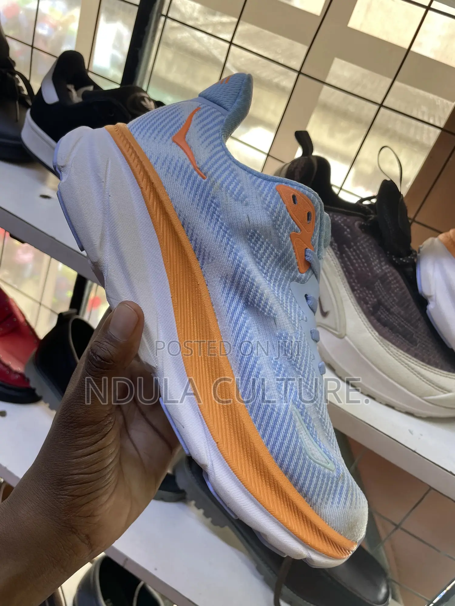 Hoka 1 Bondi Sneakers