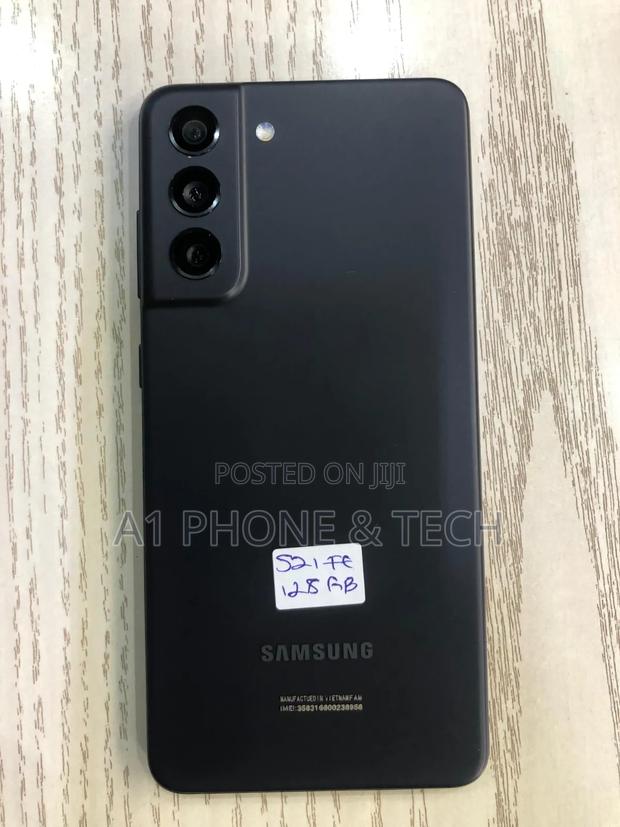 Samsung Galaxy S21 FE 128 GB Black - main view