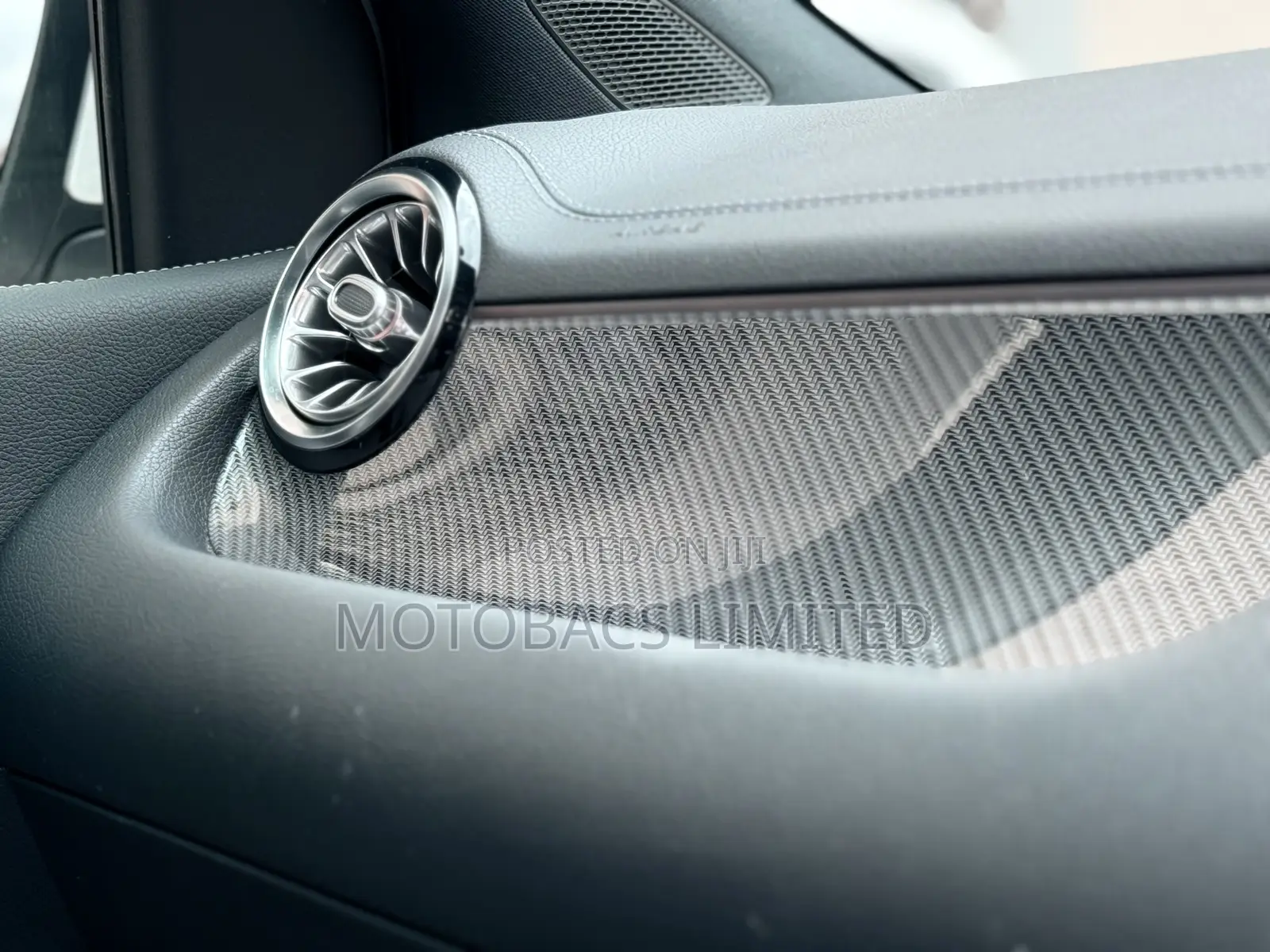 Mercedes-Benz B-Class B180 Petrol 2020 Pearl