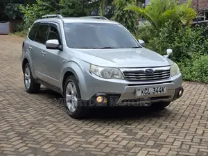 Subaru Forester 2010 Silver