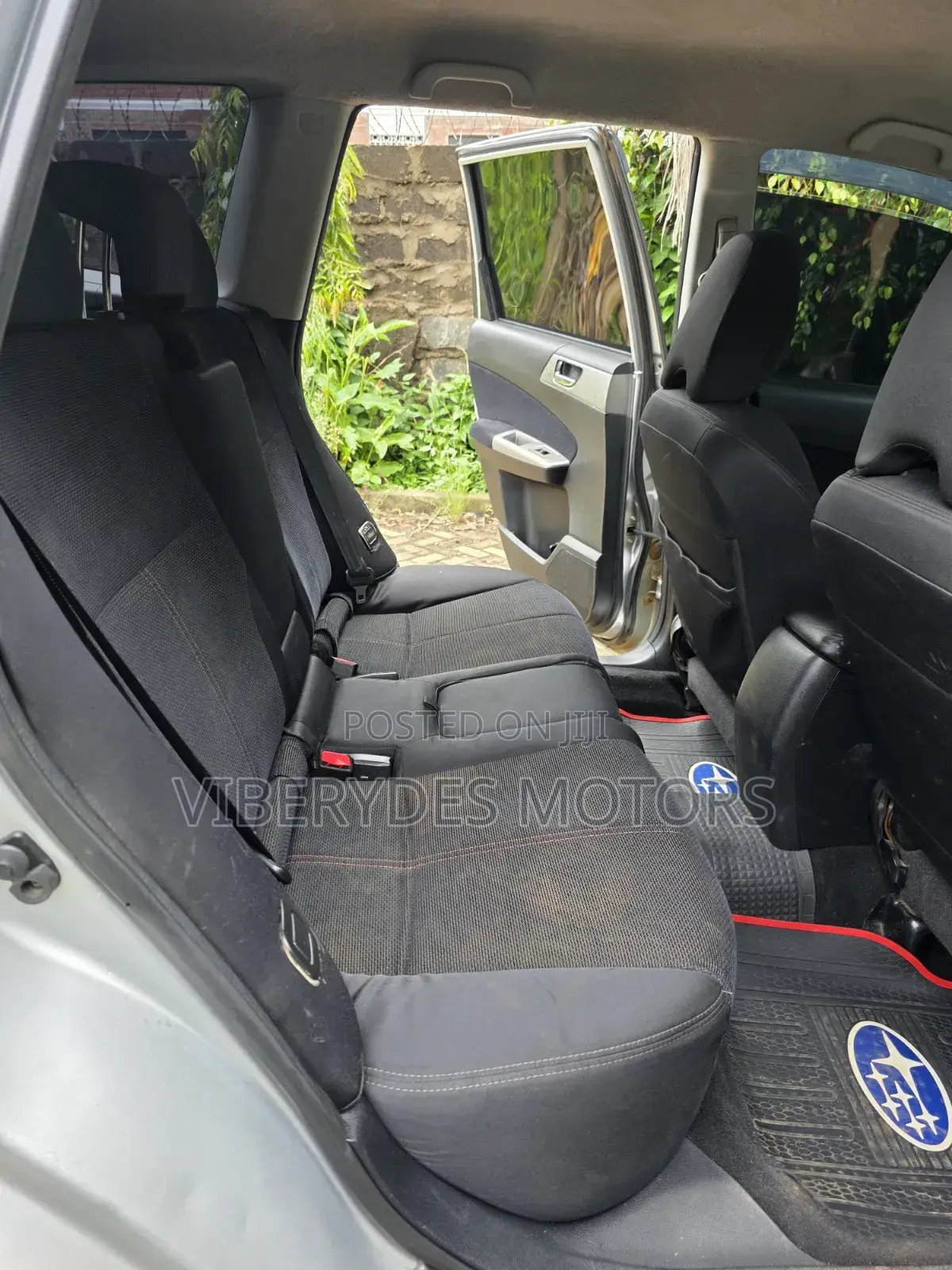 Subaru Forester 2010 Silver
