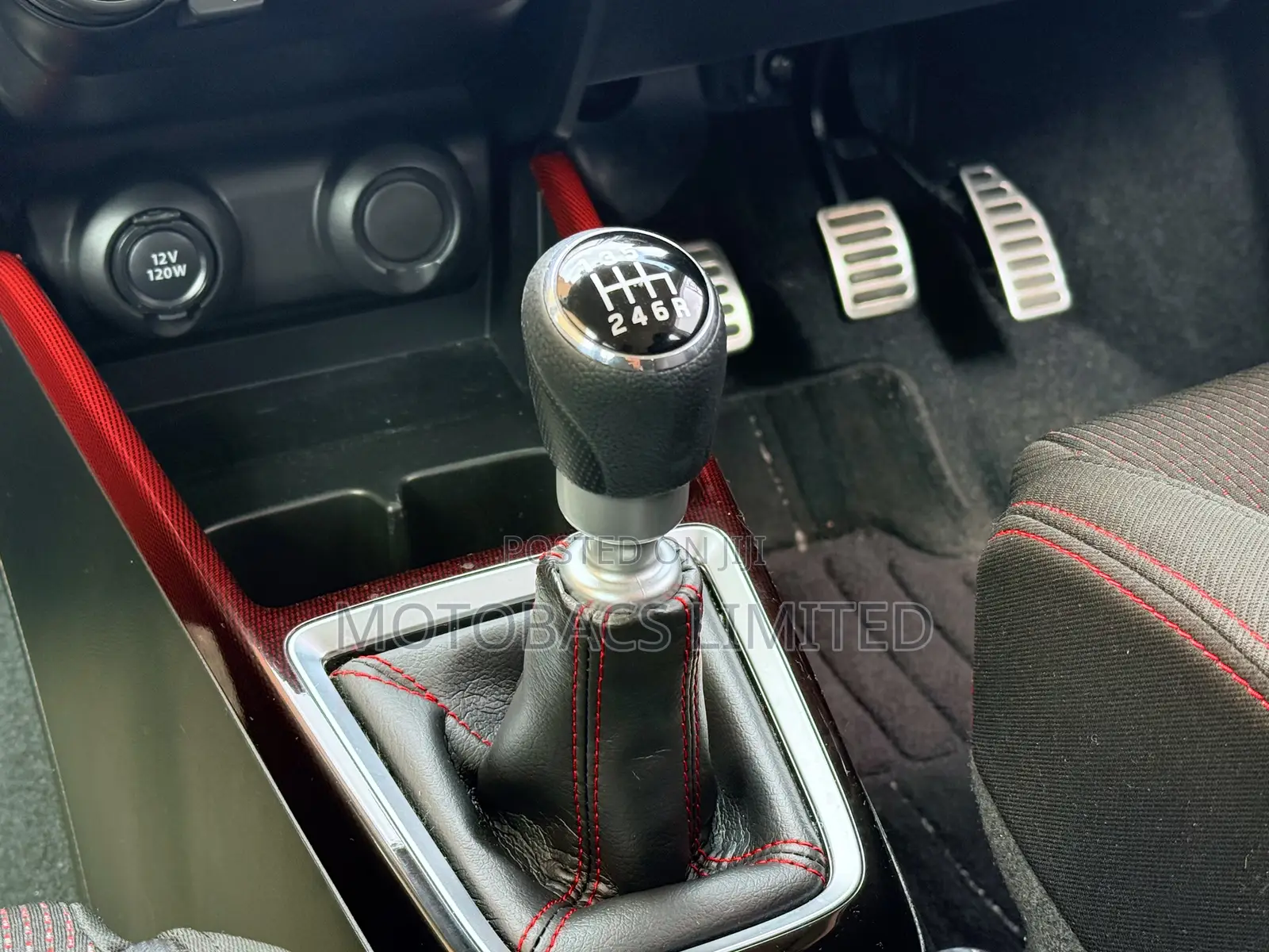 Suzuki Swift Sport 2019 White