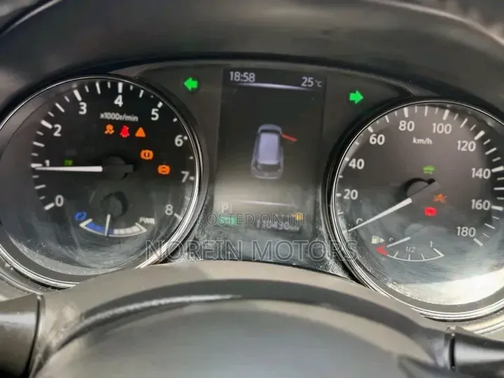 Nissan X-Trail 2.0 Hybrid AWD 2018 Black