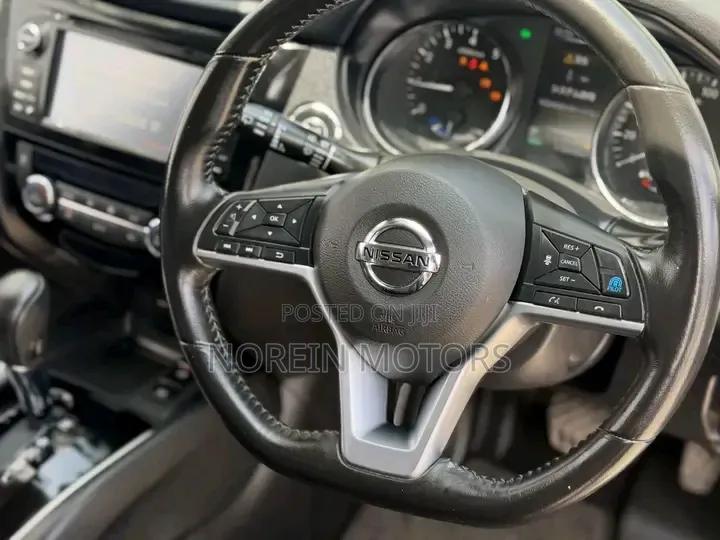 Nissan X-Trail 2.0 Hybrid AWD 2018 Black