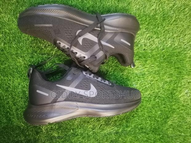 Nike Sport Shoes - thumbnail 2