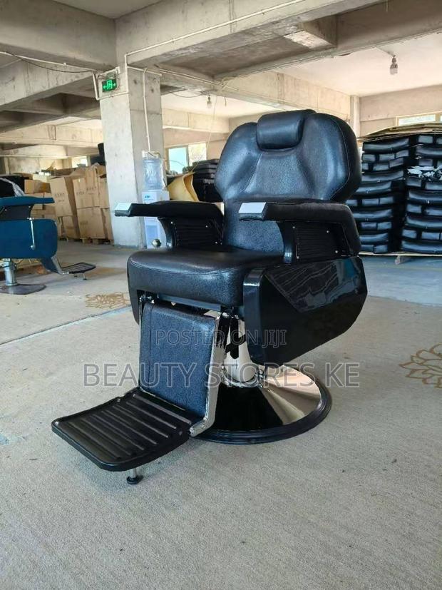 Executive Jumbo Barber Seat