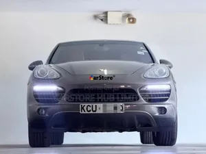 Porsche Cayenne Diesel 2012 Brown
