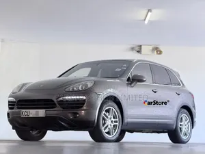 Porsche Cayenne Diesel 2012 Brown