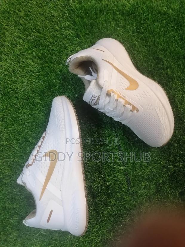 Nike Zoomx - thumbnail 3