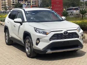 Toyota RAV4 2019 White