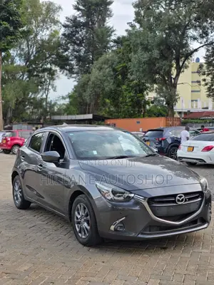 Mazda Demio 2018 Gray