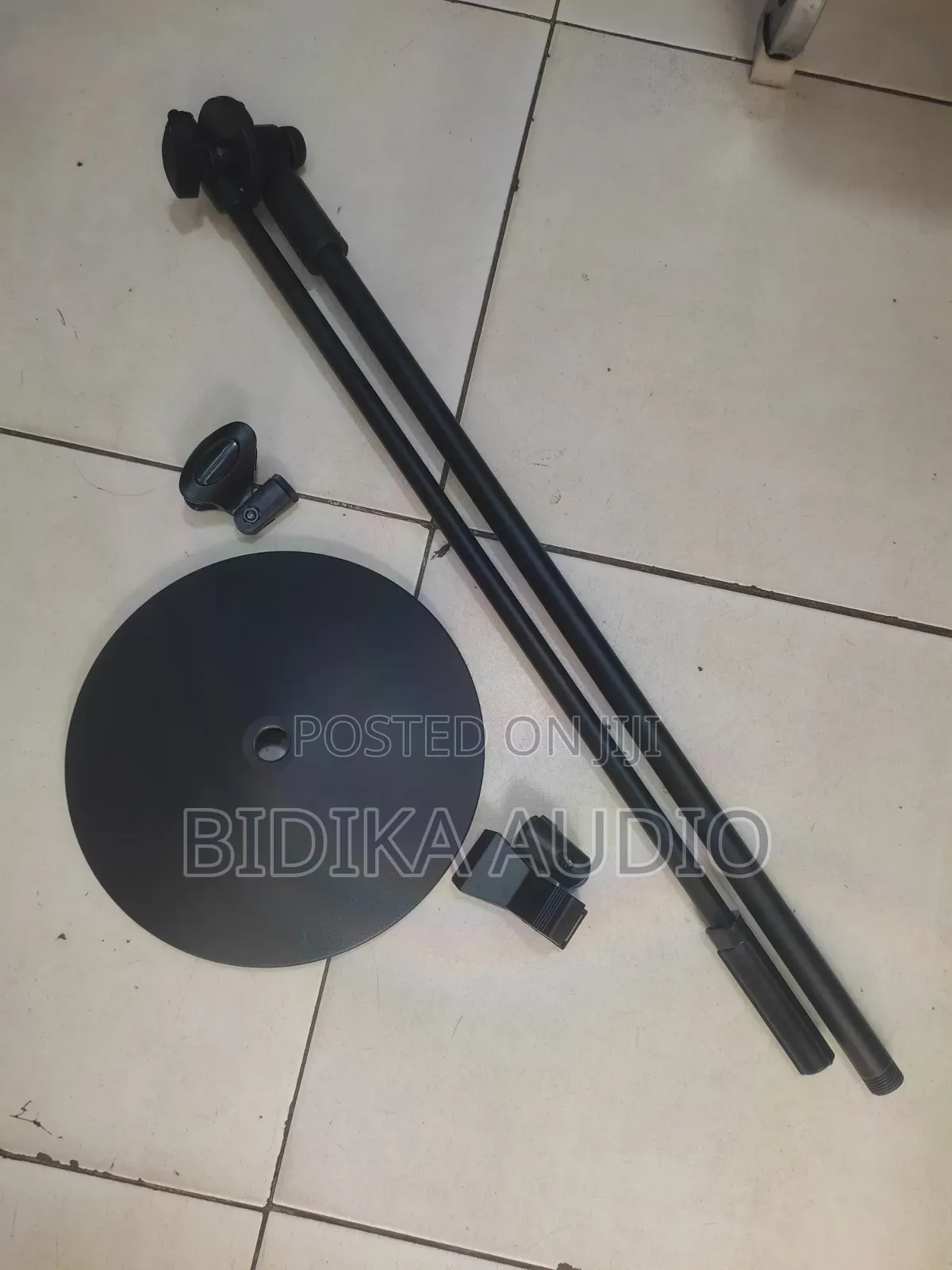 Quality Round Base Microphone Stand