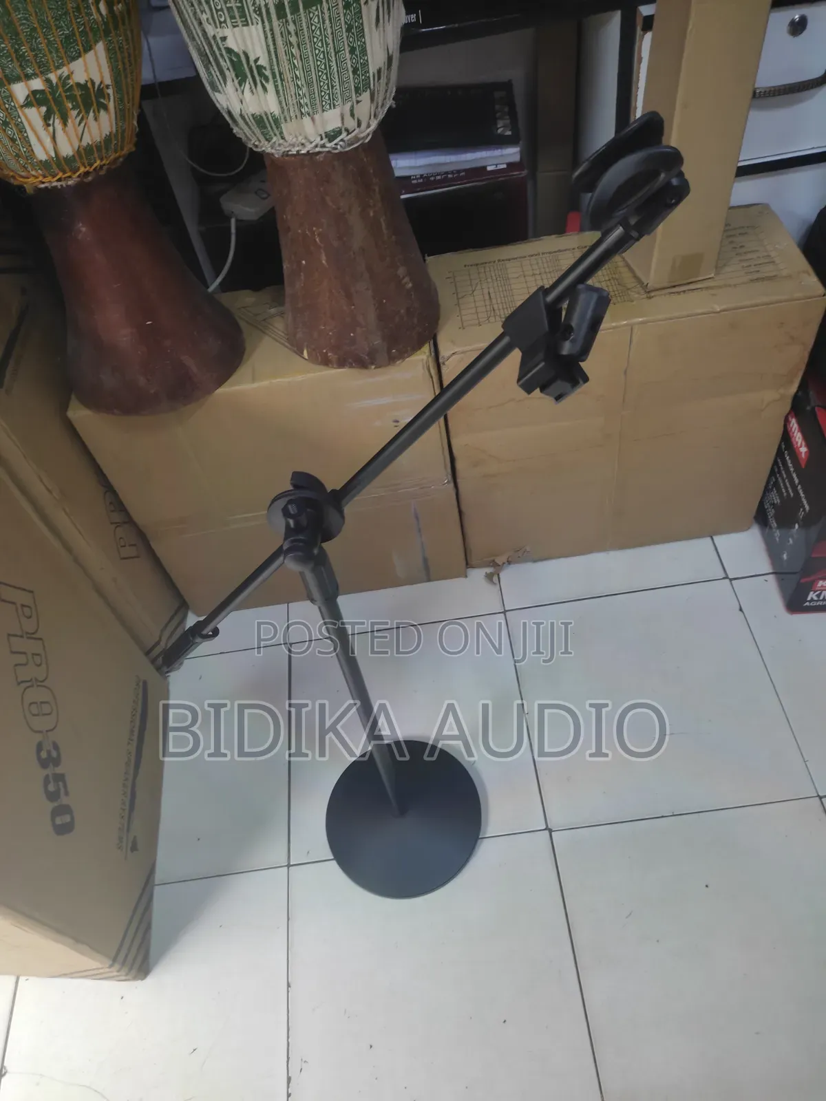 Quality Round Base Microphone Stand