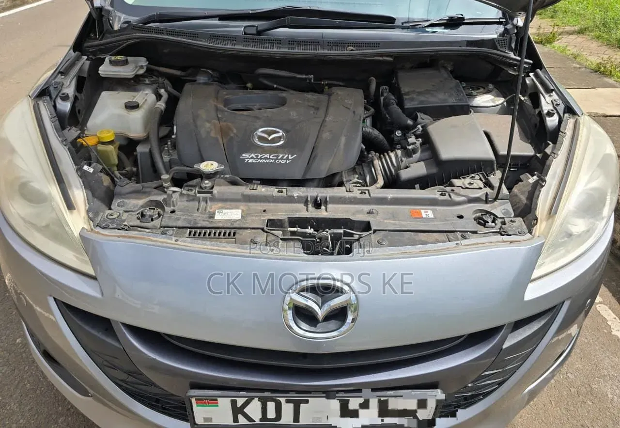 Mazda Premacy 2017 Silver