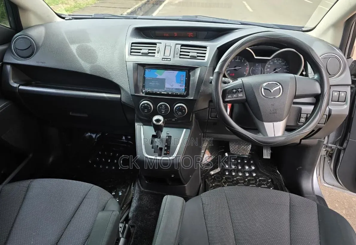 Mazda Premacy 2017 Silver