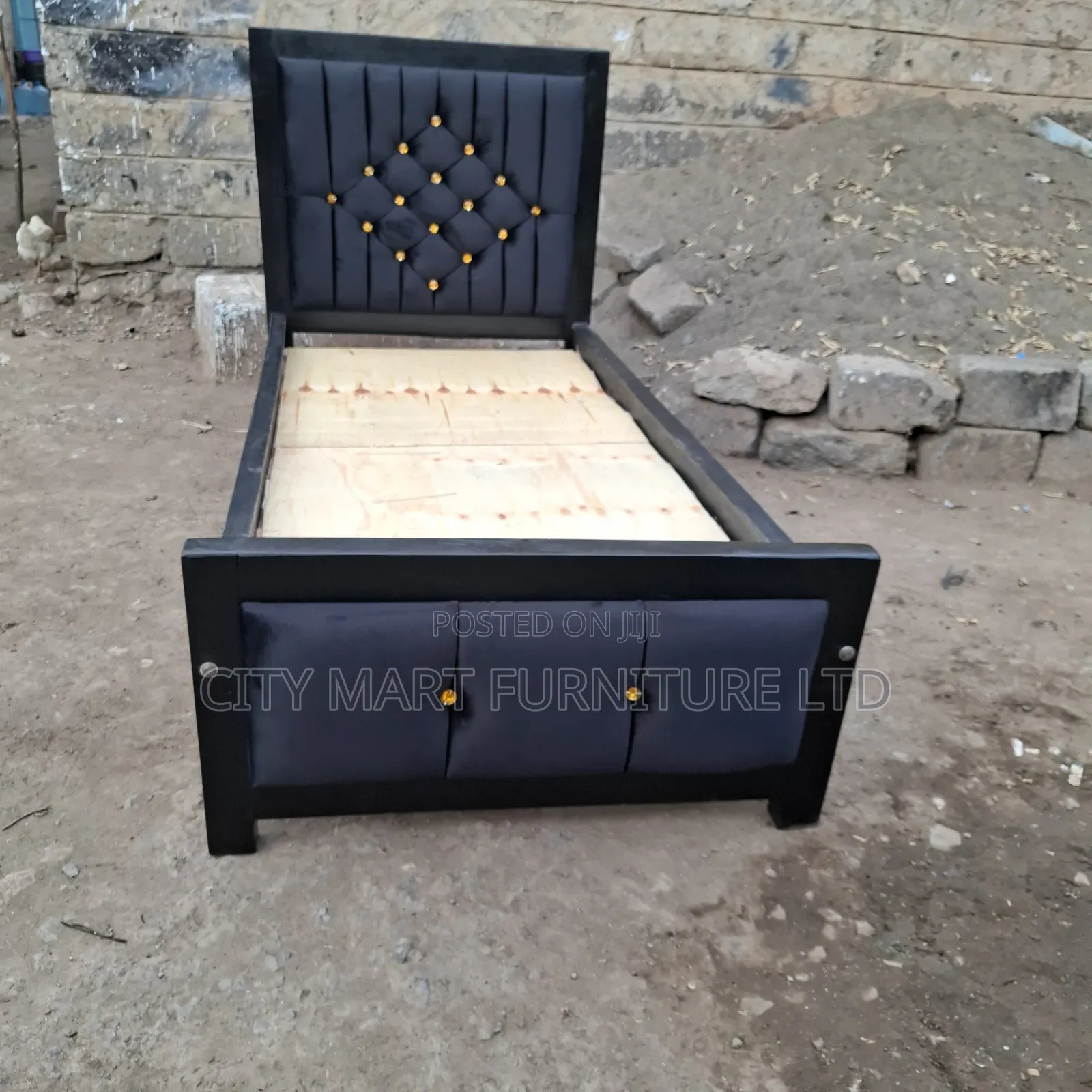 Relaxation Bed Modern Mocket Bed on Offer!!