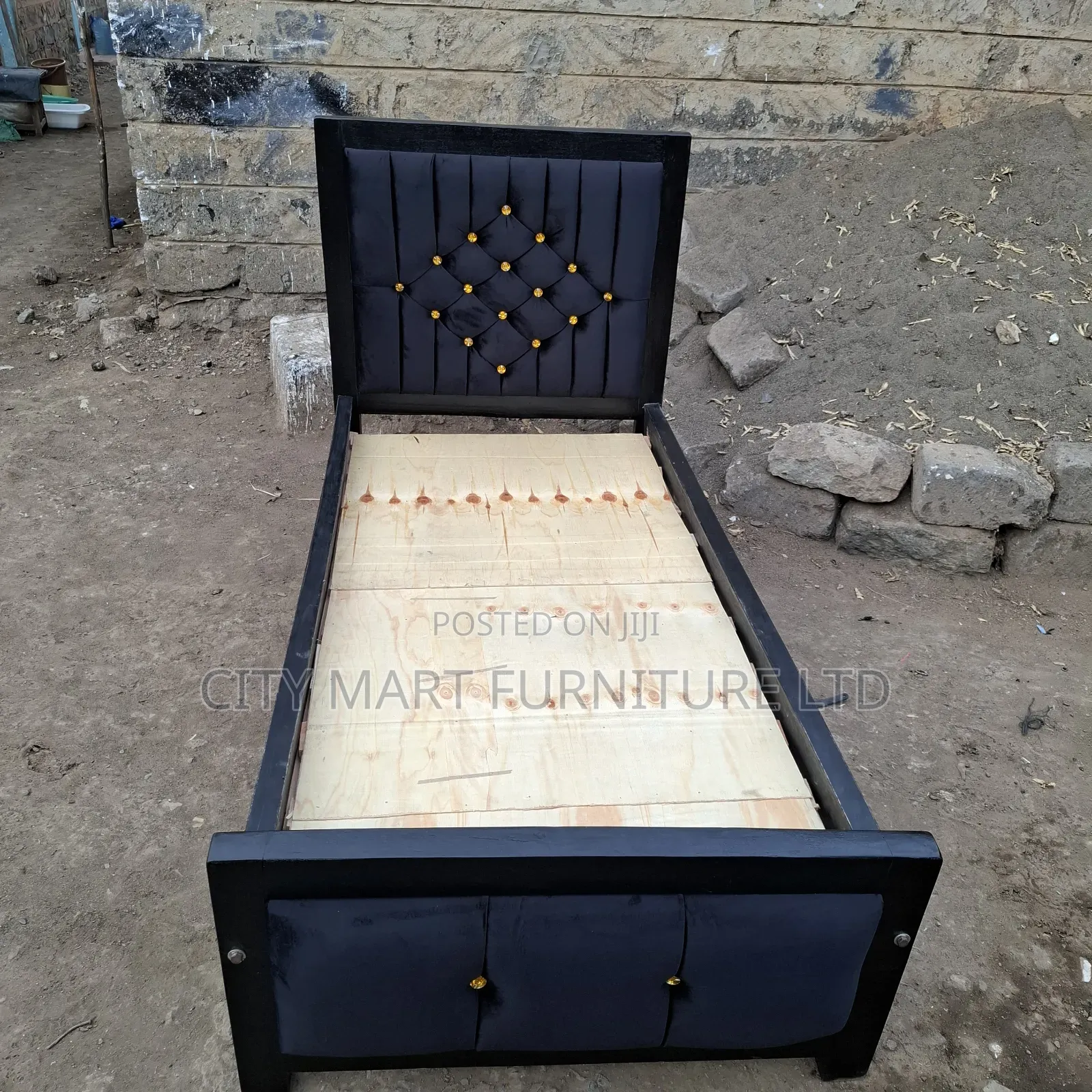 Polished Modern Mocket Bed on Offer!!