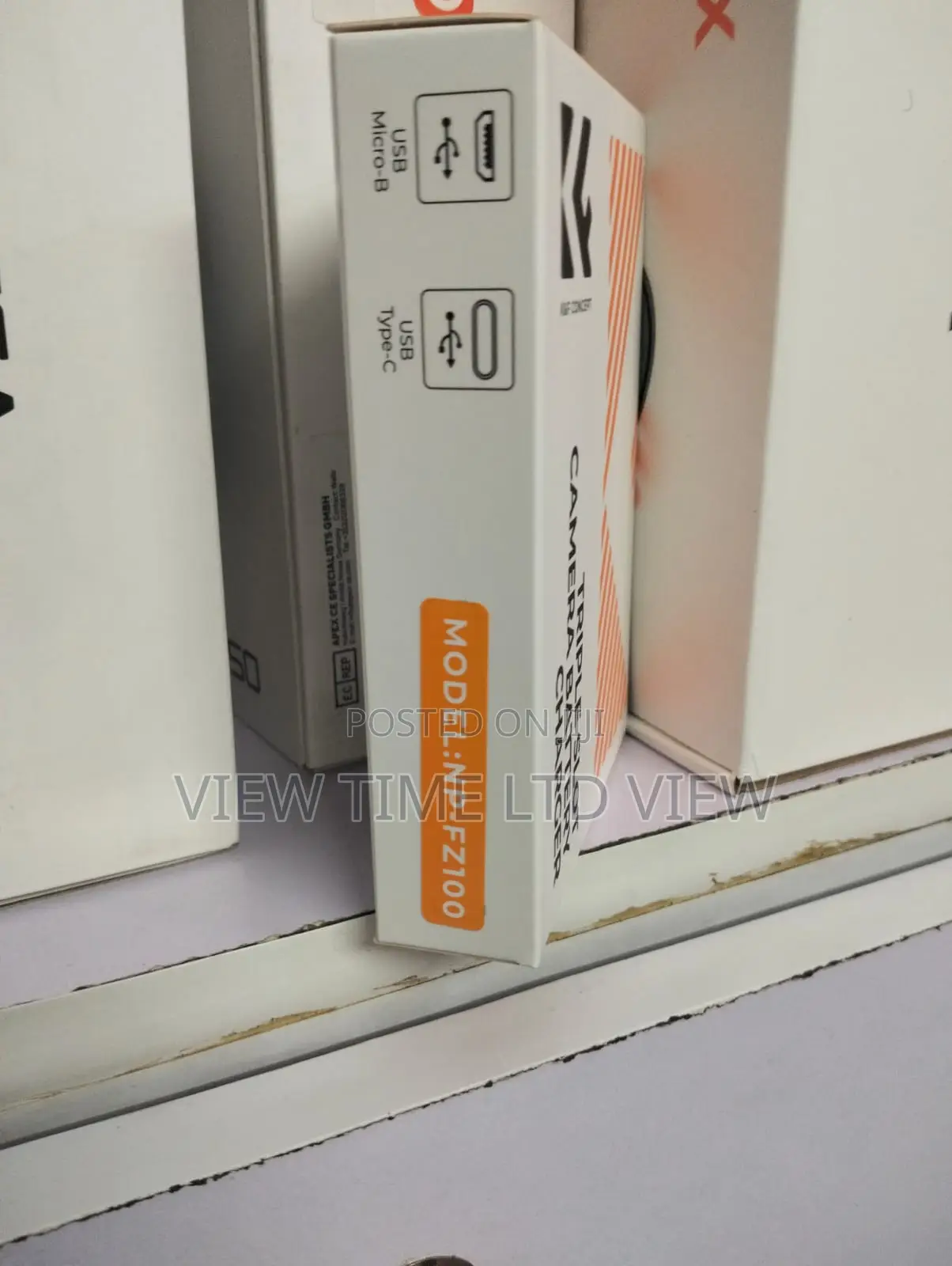 Np-Fz100 3-Slot Battery Charger