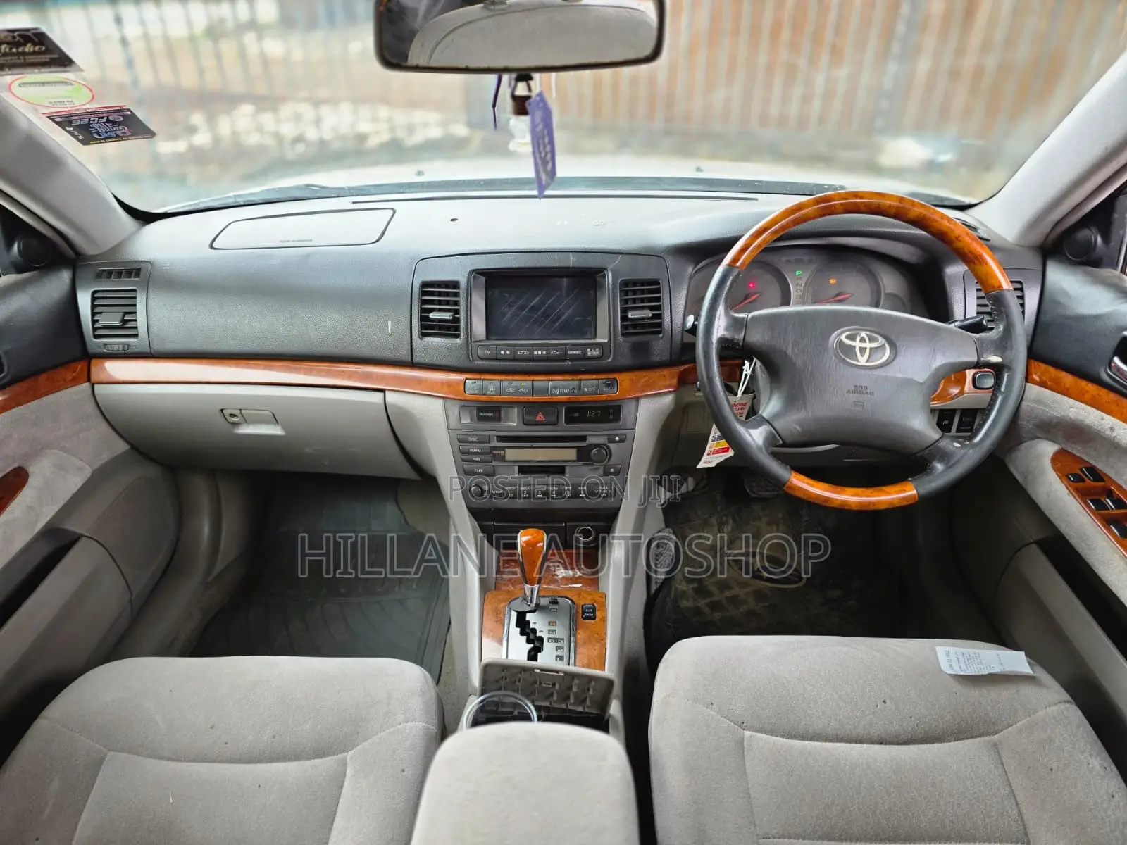Toyota Mark II 2004 Silver