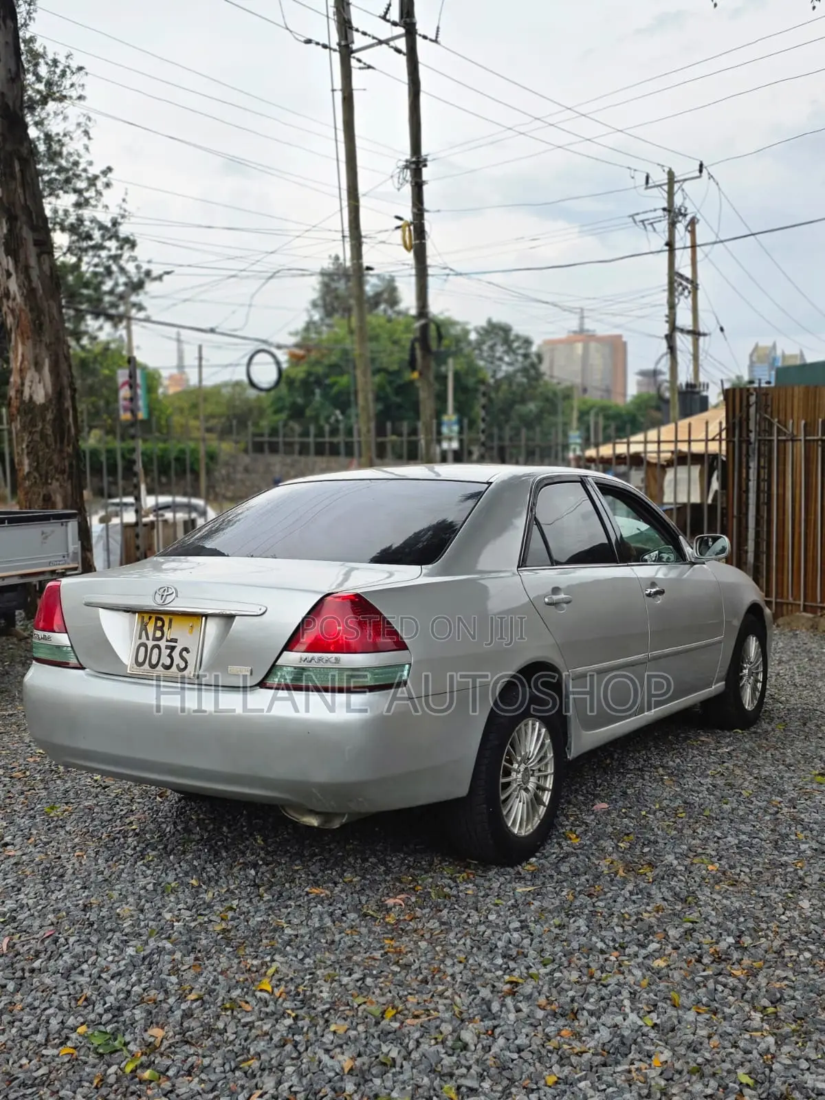 Toyota Mark II 2004 Silver