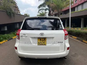 Toyota RAV4 2012 White
