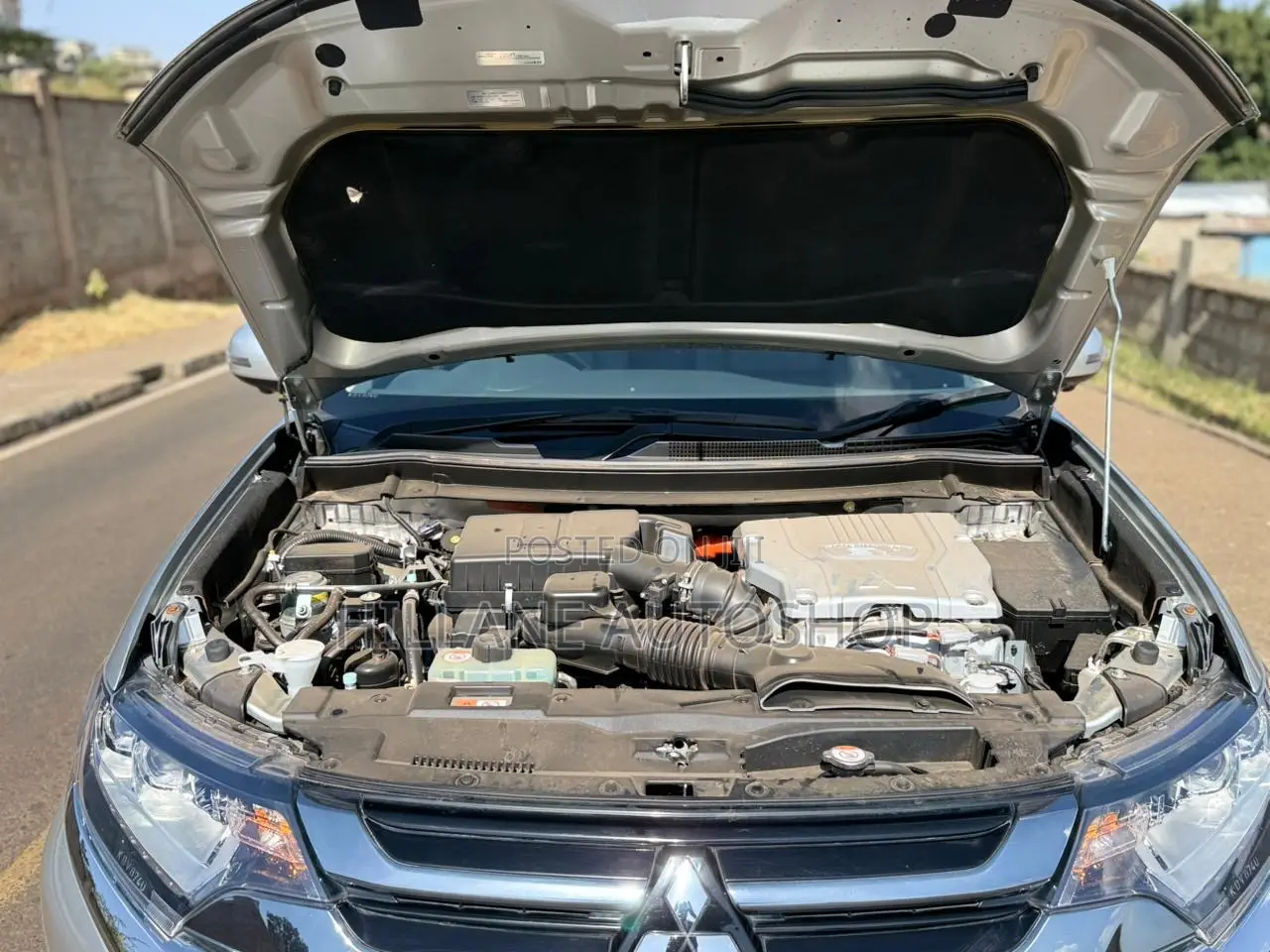 Mitsubishi Outlander 2018 Silver