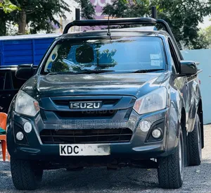 Isuzu D-MAX 2021 Gray