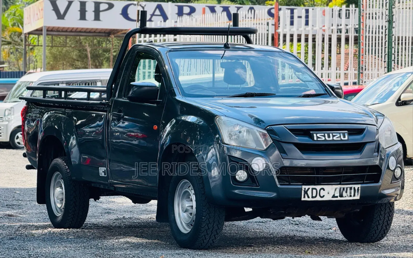 Isuzu D-MAX 2021 Gray