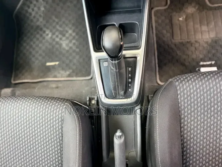 Suzuki Swift 2018 Black