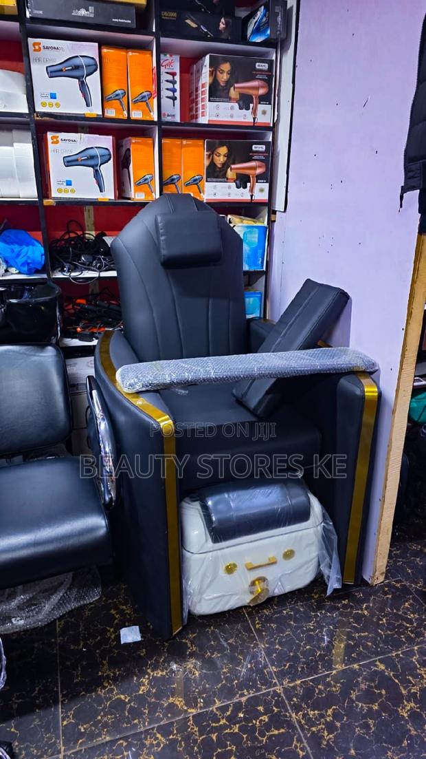 Retractable Pedicure Spa Chair