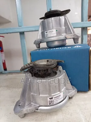 Mercedes W204 Engine Mountings Available