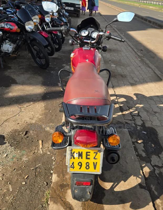 TVS HLX Plus ES 2021 Red - thumbnail 4