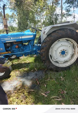 Tractor Ford 4600