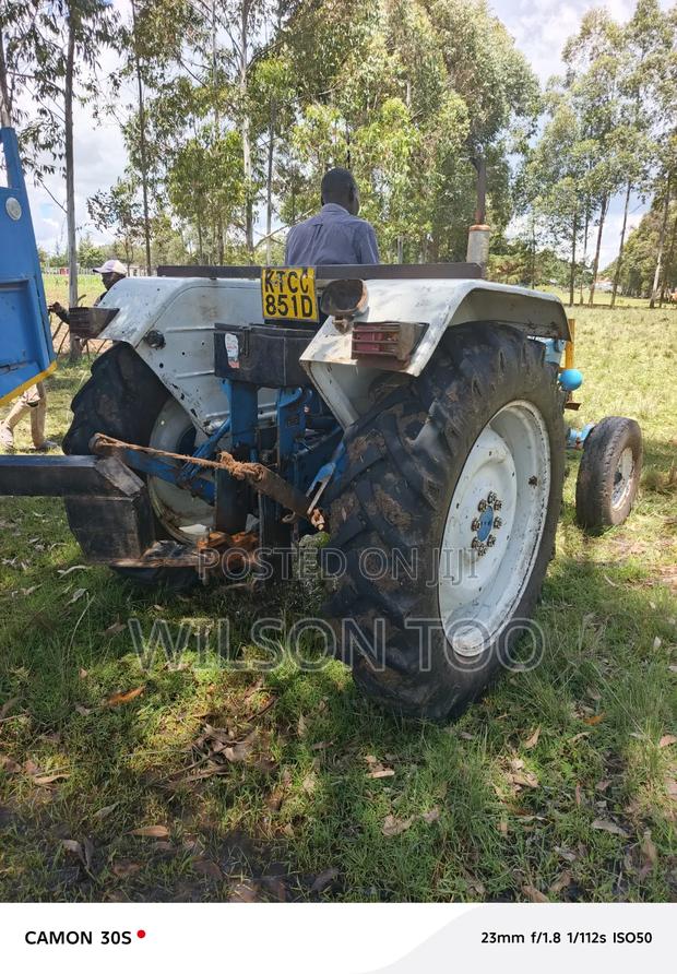 Tractor Ford 4600 - thumbnail 7
