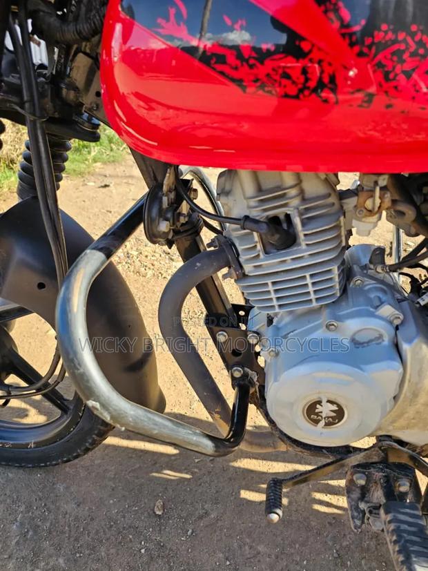 Bajaj Boxer 2025 Red - thumbnail 4