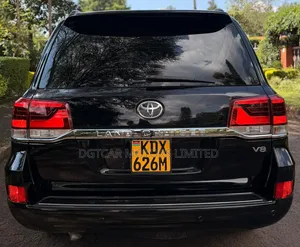 Toyota Land Cruiser 2012 Black