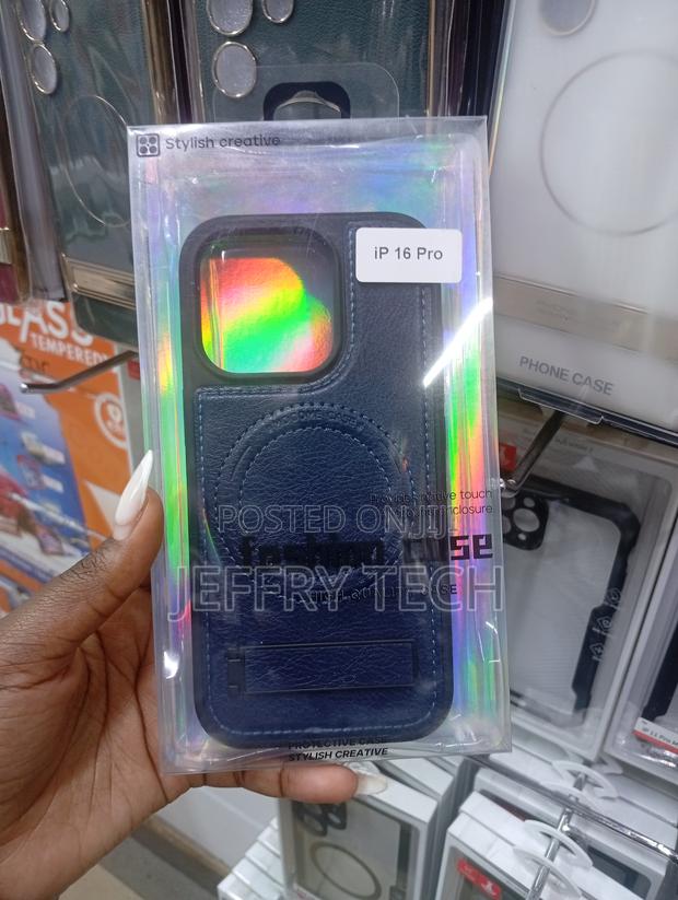 Leather Phone Case for the iPhone 16 Pro
