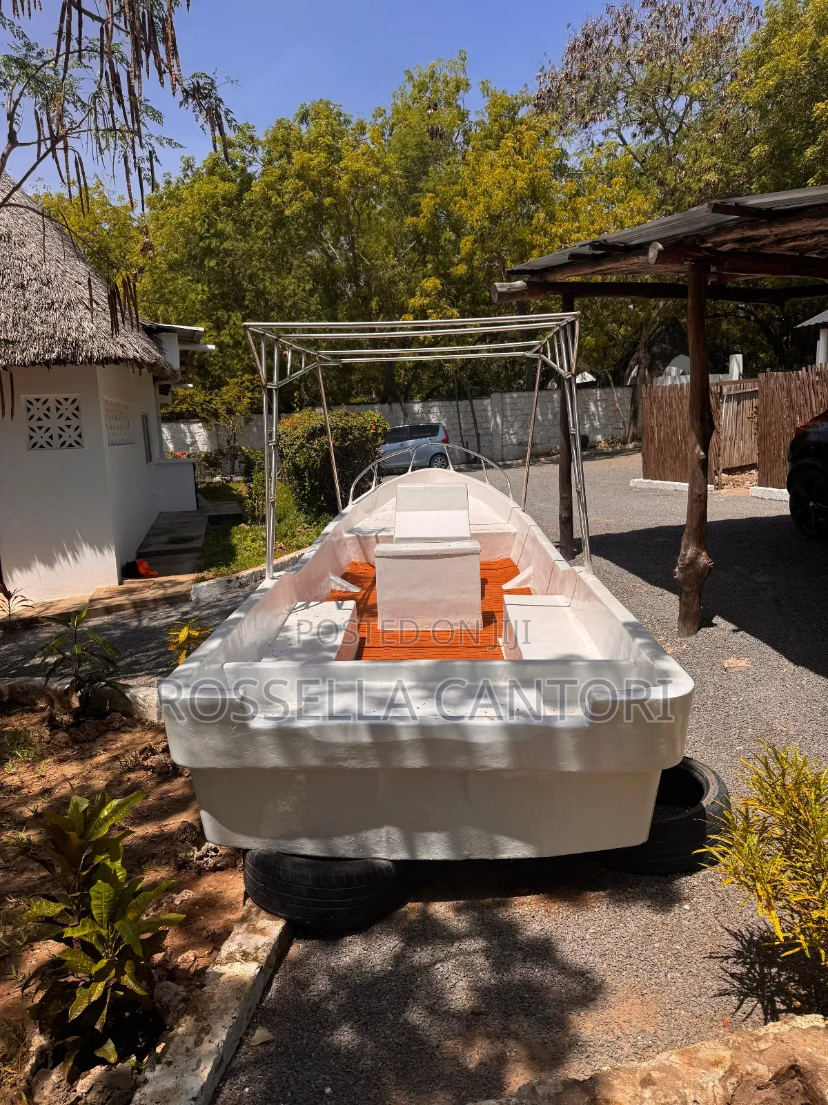 23ft Fiber Boat