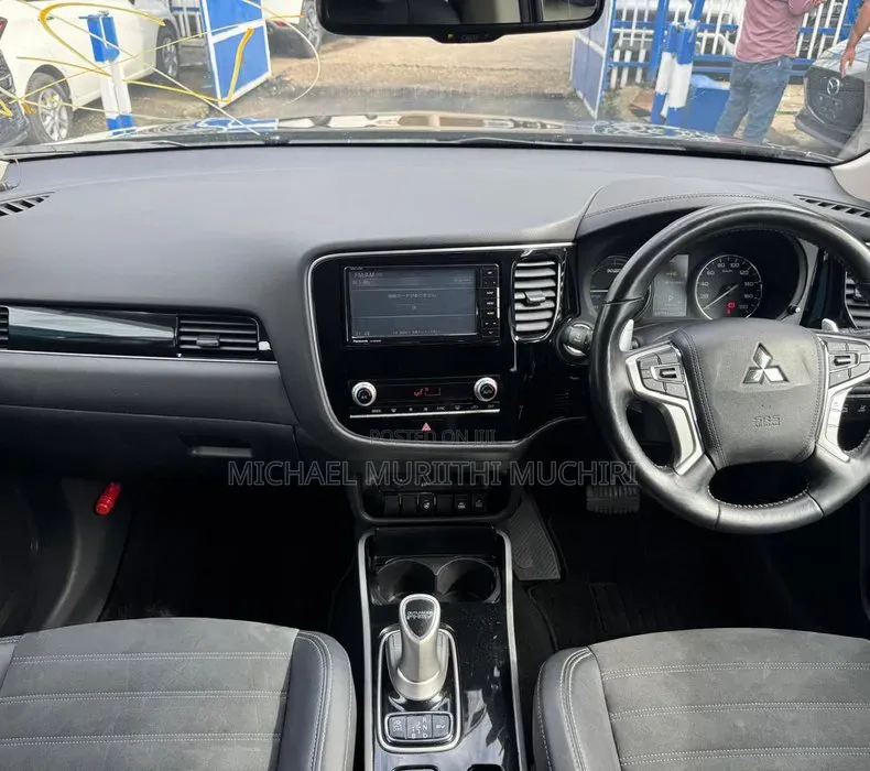 Mitsubishi Outlander PHEV 2018 Black
