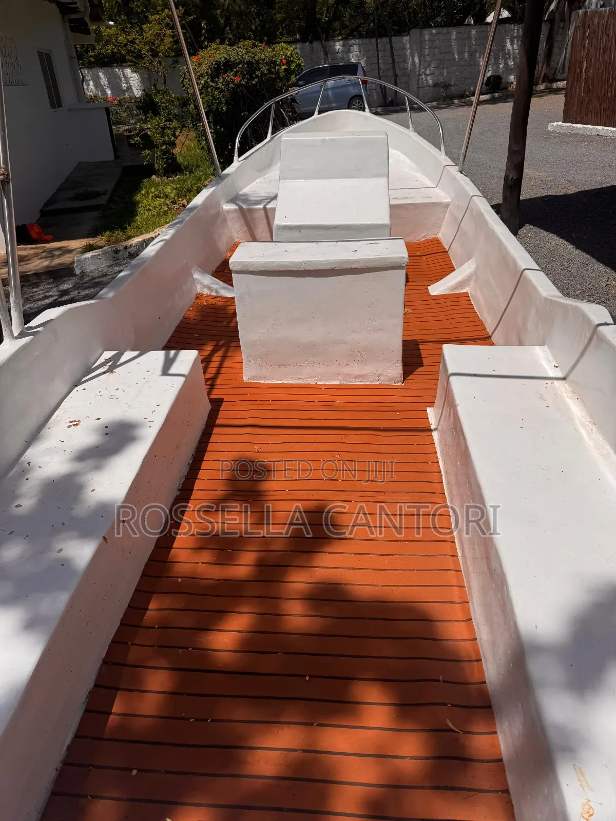 23ft Fiber Boat