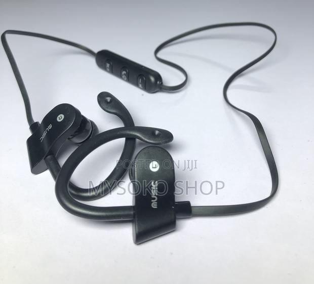 Ox-Horn Neckbands