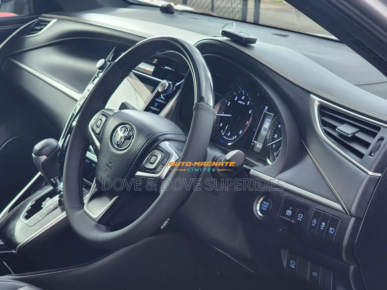 Toyota Harrier 2.0 2019 Silver