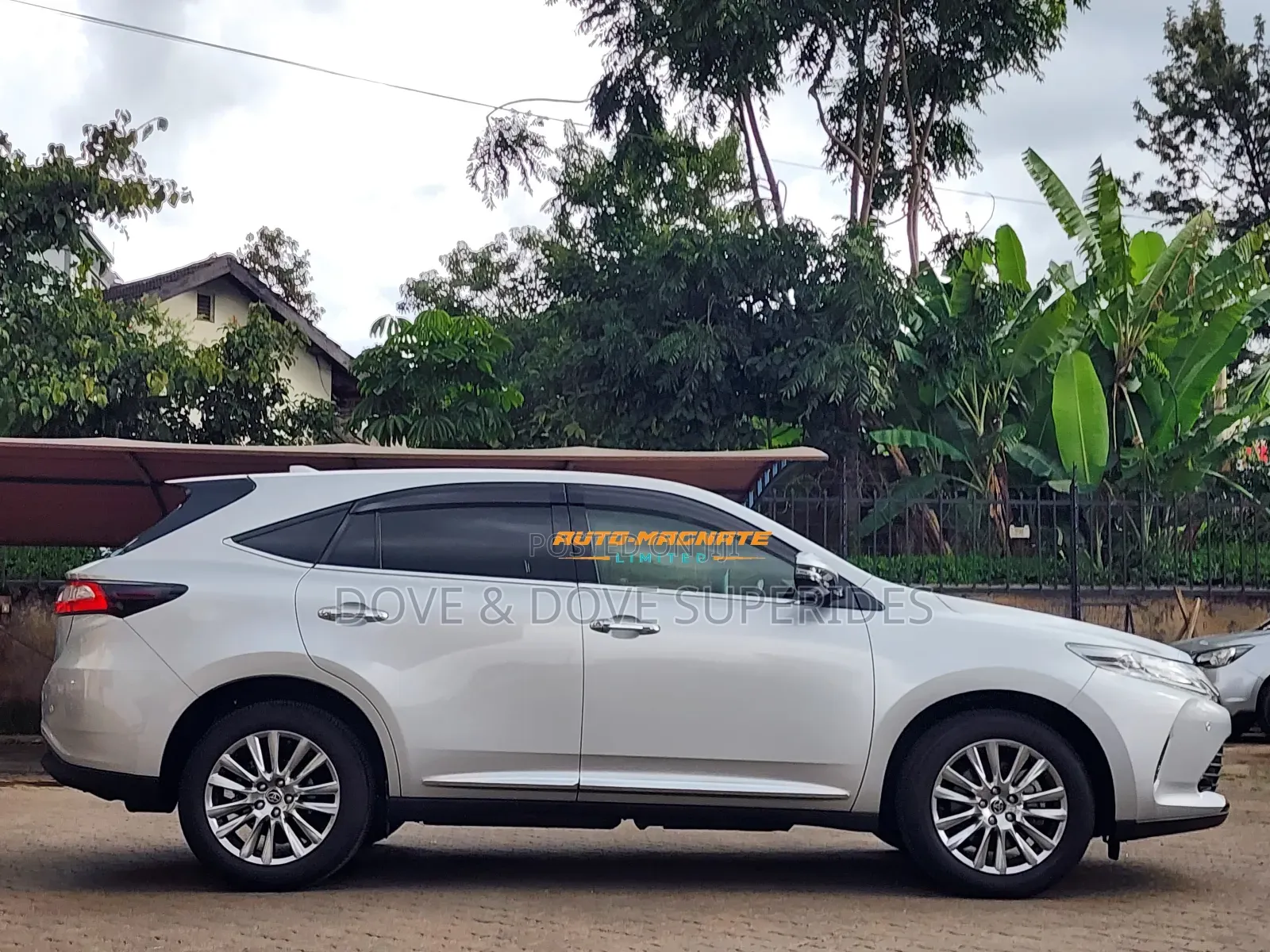 Toyota Harrier 2.0 2019 Silver