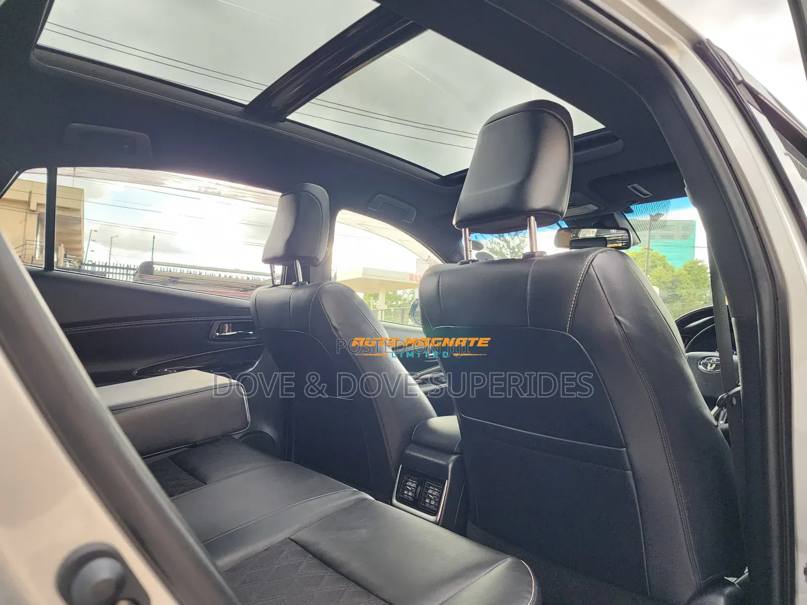 Toyota Harrier 2.0 2019 Silver