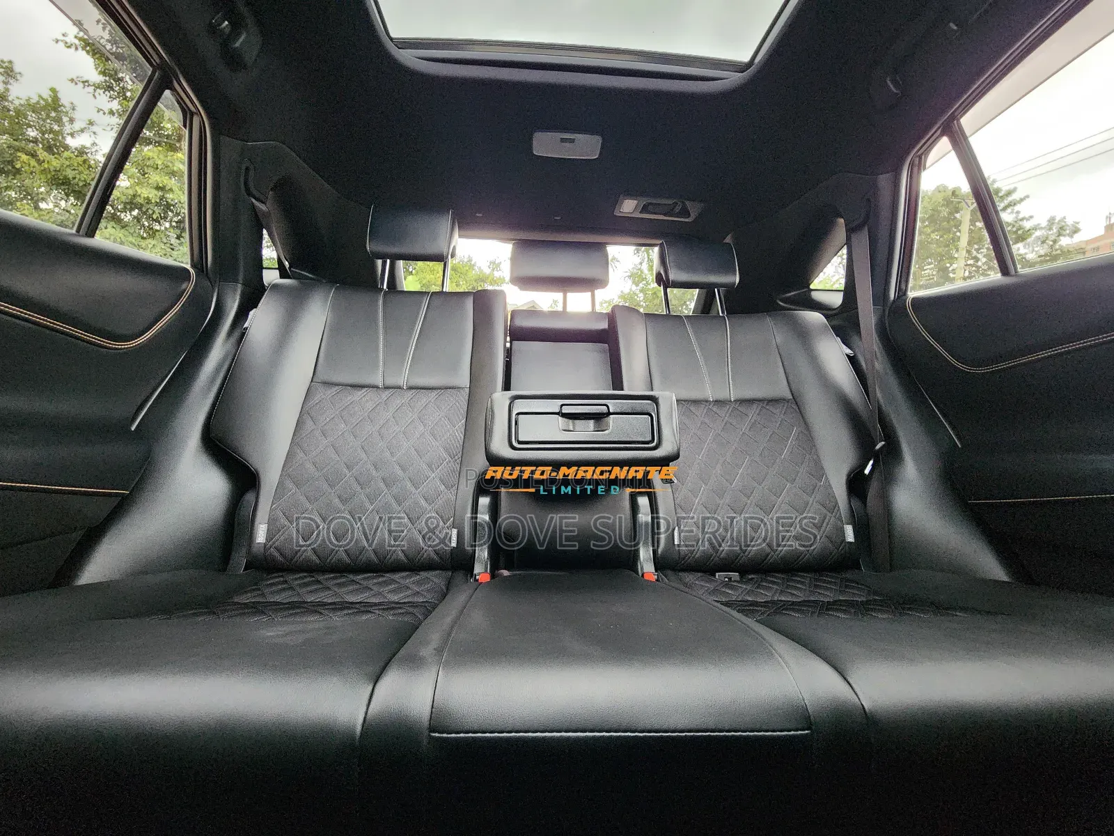 Toyota Harrier 2.0 2019 Silver