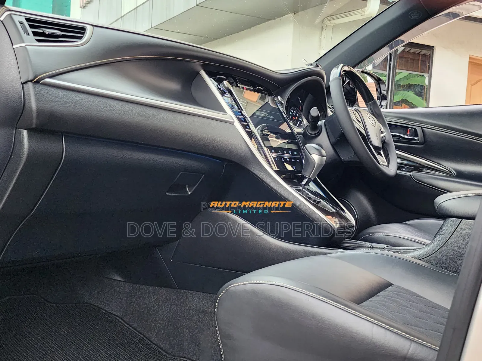 Toyota Harrier 2.0 2019 Silver