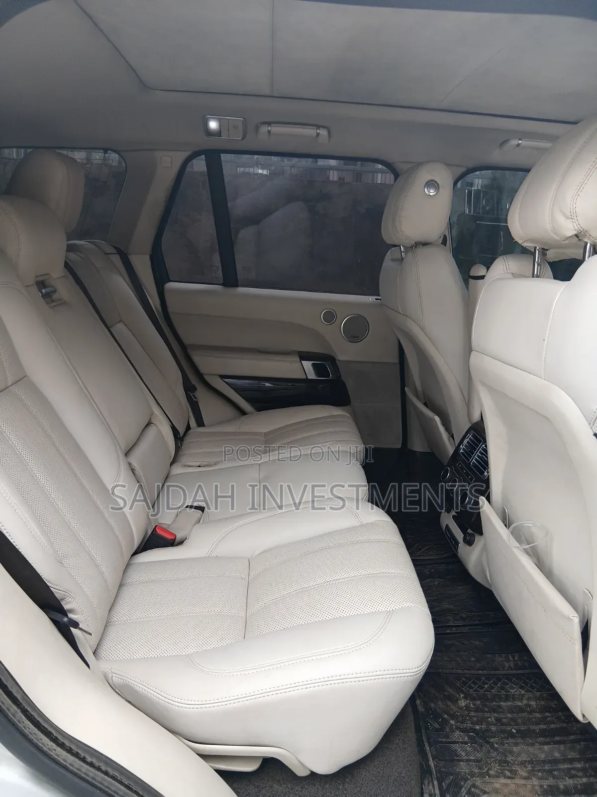 Land Rover Range Rover Vogue 2012 Gold
